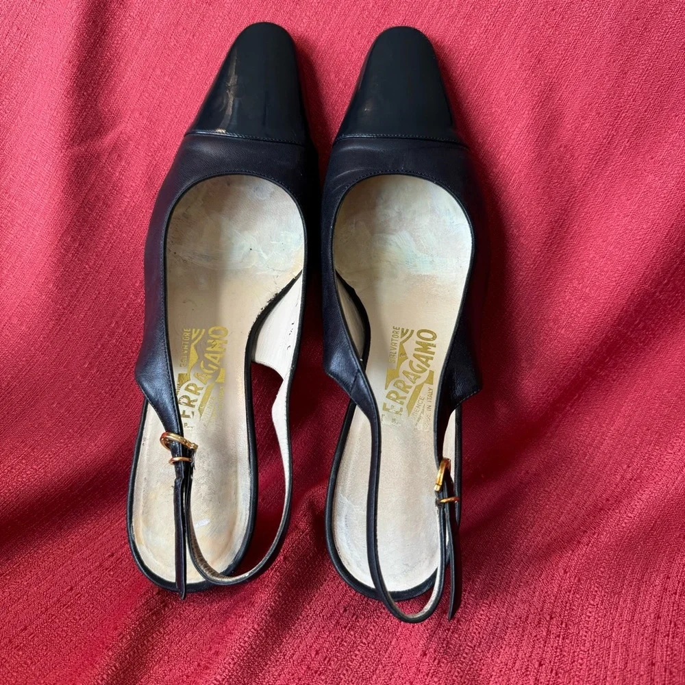 Salvatore Ferragamo Black Slingback Heels, Patent toe cap, VTG,‎ Size 7.5, GUC